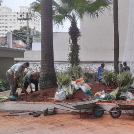 Revitalização — Cesar Gerab Jardins e Varandas